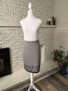 Max Studio Black & White Geometric Border Print Pencil Skirt - S